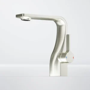 230_1000_2_BN_2502_pm4_q_web