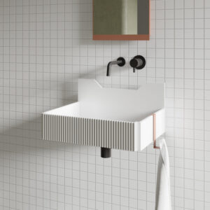 FriezeTwoLined_valamu_valge_int