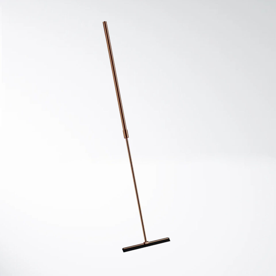 Pikendatava käepidemega duši ja põrandakaabits